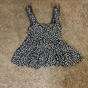 SO Floral Black and White Sleeveless Babydoll Top Sz Medium